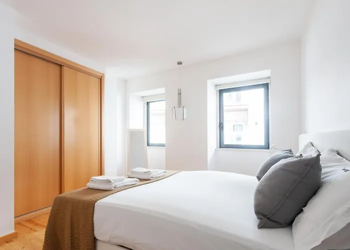 Flh Liberdade Contemporary Flat